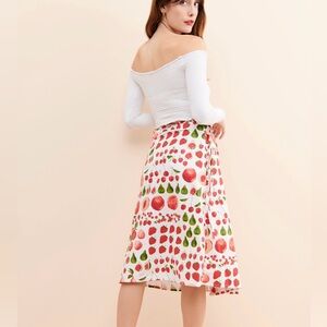 Lisa Says Gah fruit cocktail skirt - size M